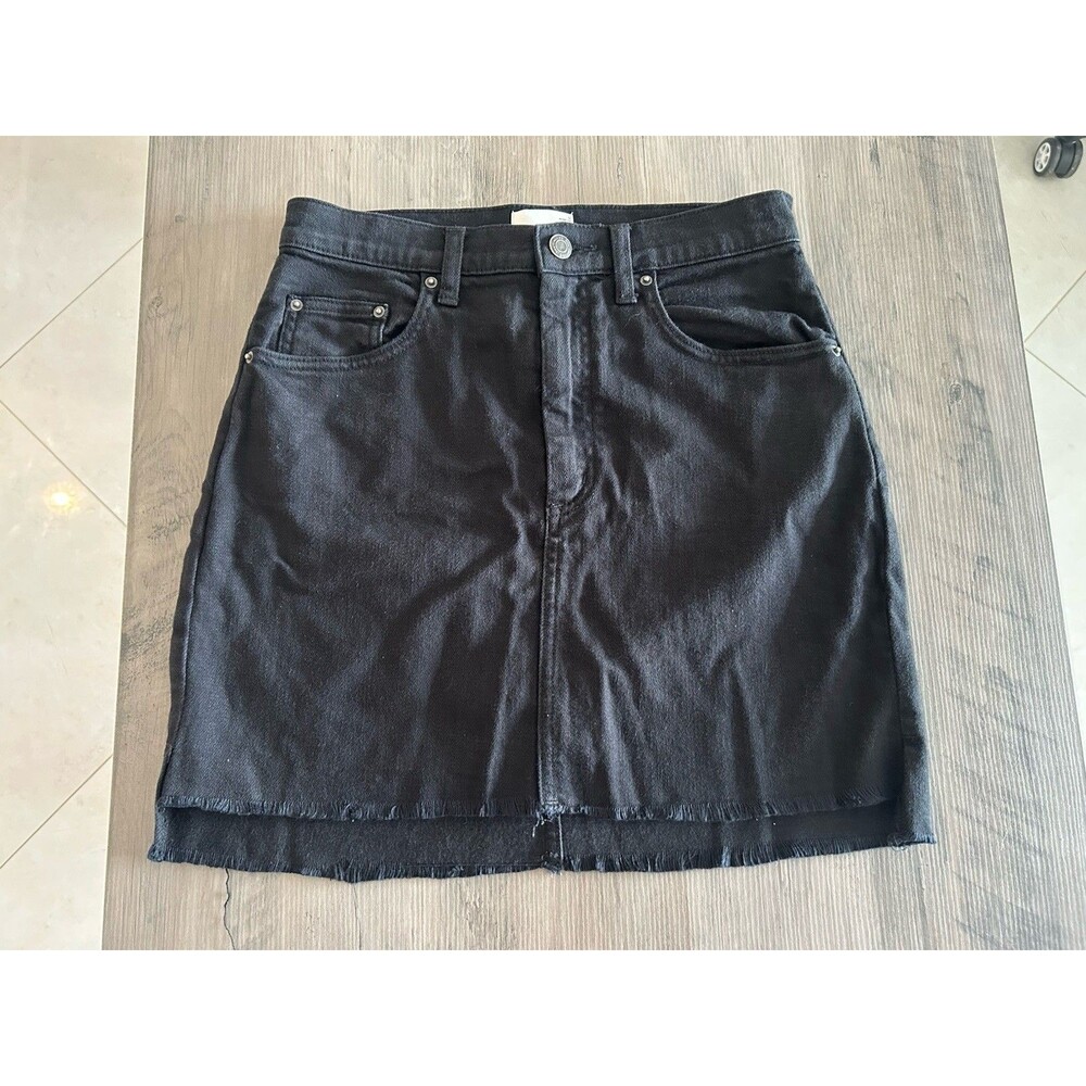 Aritzia Wilfred Free Denim Mini Skirt Women’s Size 6 Black